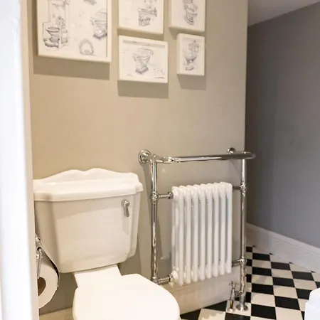 Big Pink House 밀스게이트