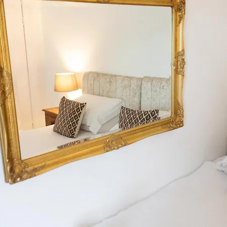 Big Pink House 펜션