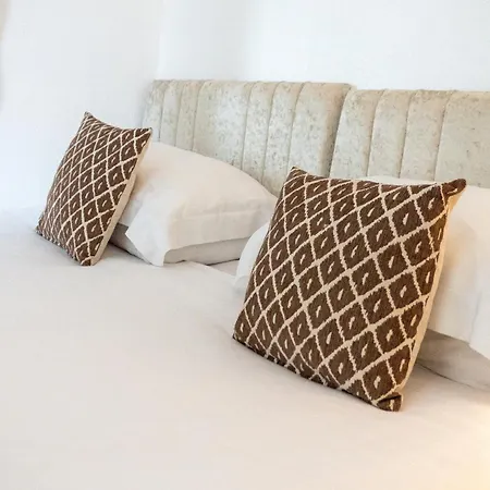 Big Pink House * 밀스게이트